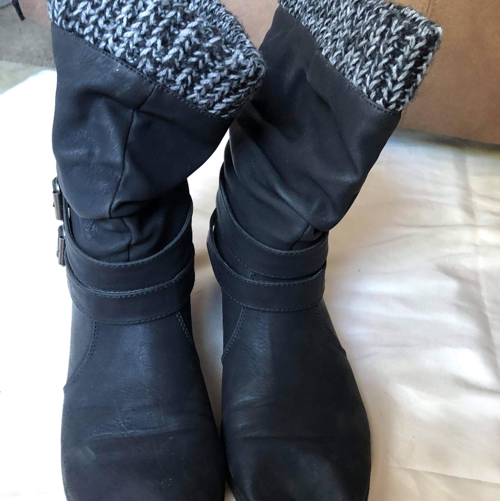 Worms Black Boots With Socks - Picture 2 of 6
